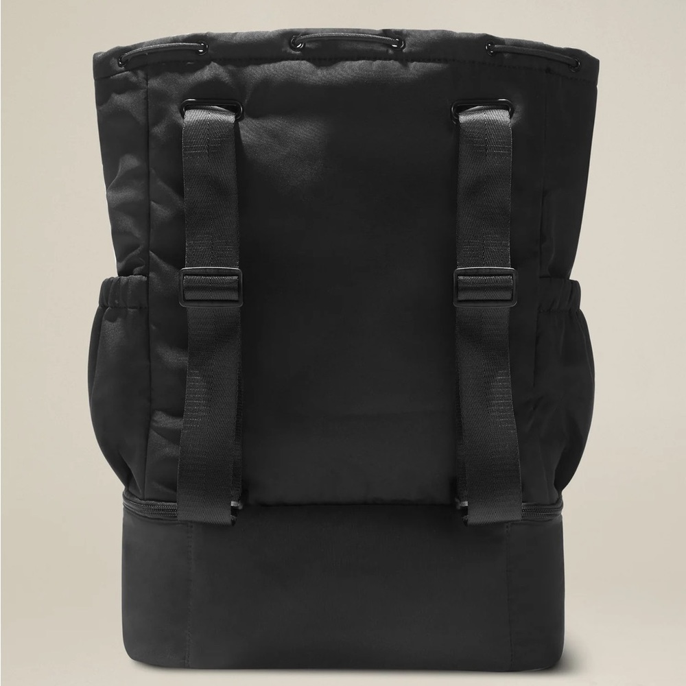 NWT Beyond Yoga Convertible Gym Bag - Picture 3 of 16